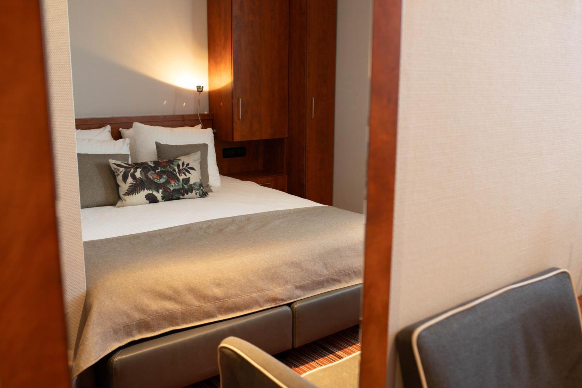 Hotel Restaurant De Zwaan Raalte Zewnętrze zdjęcie