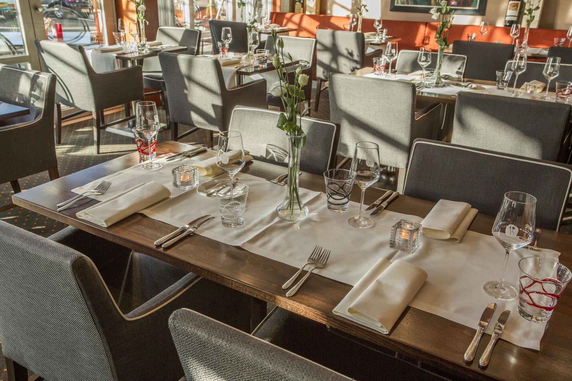 Hotel Restaurant De Zwaan Raalte Zewnętrze zdjęcie